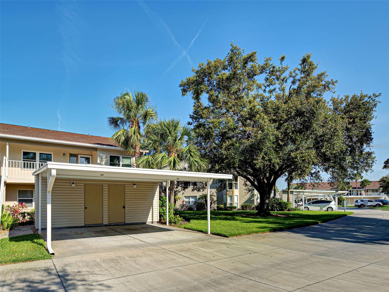 821 WATERSIDE DR #106, VENICE, FL, 34285