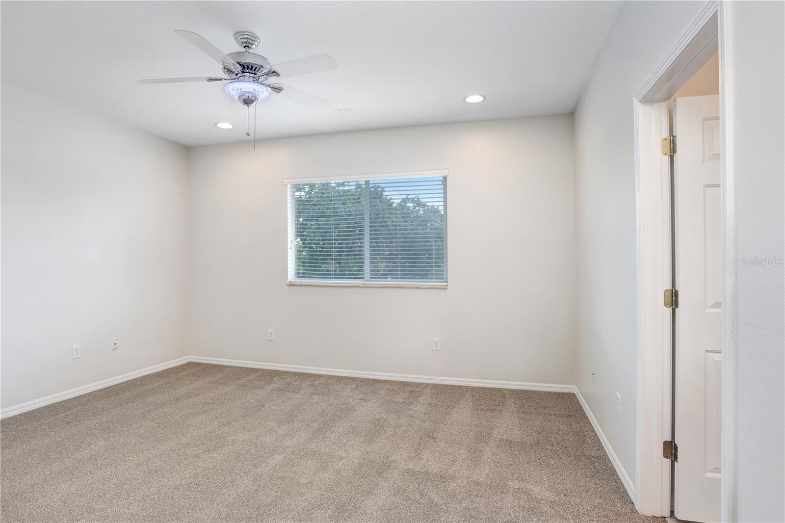 23325 ABERCORN LN, LAND O LAKES, FL, 34639