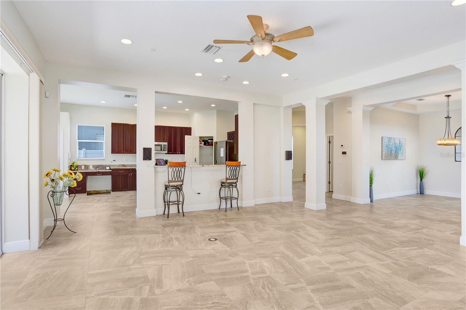 23325 ABERCORN LN, LAND O LAKES, FL, 34639