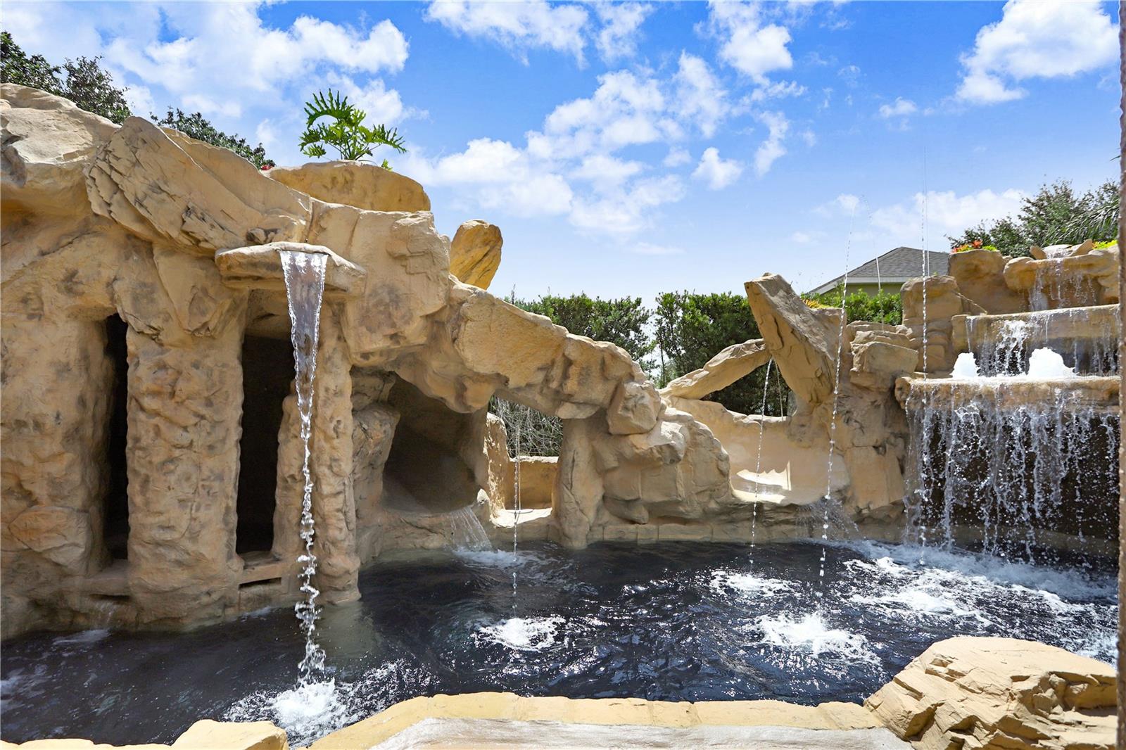 23325 ABERCORN LN, LAND O LAKES, FL, 34639