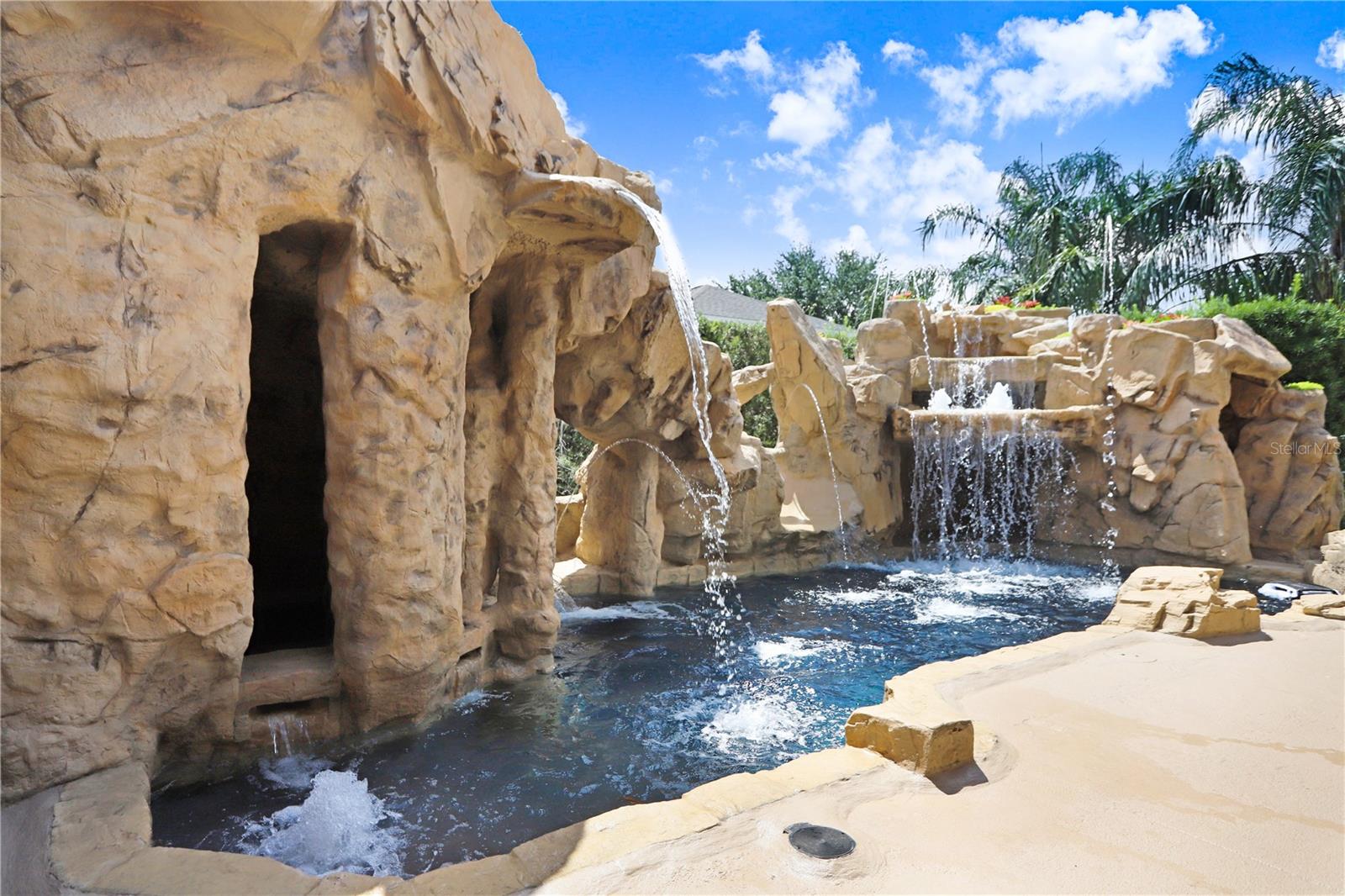 23325 ABERCORN LN, LAND O LAKES, FL, 34639