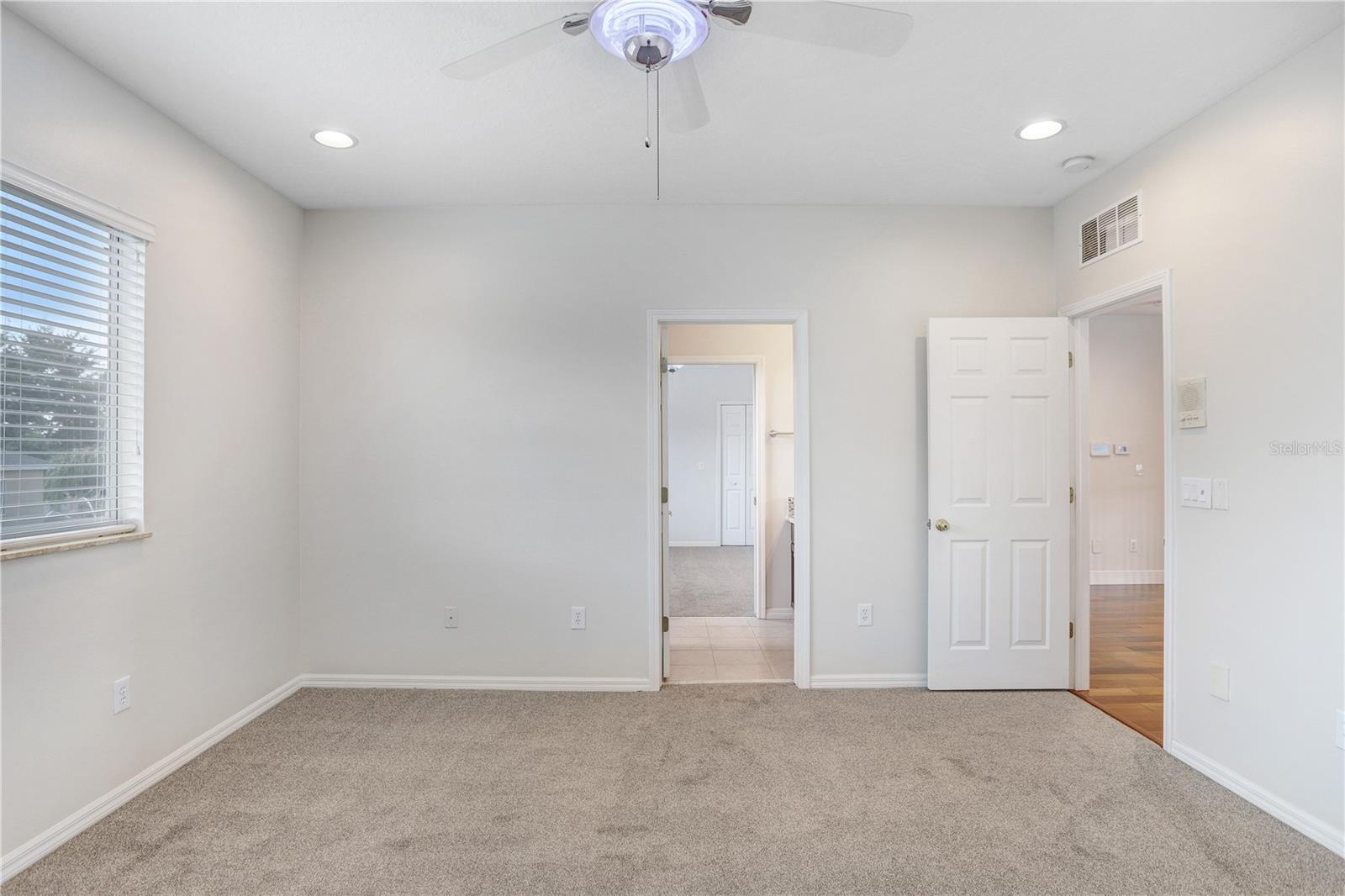 23325 ABERCORN LN, LAND O LAKES, FL, 34639