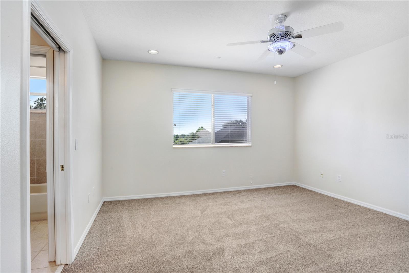 23325 ABERCORN LN, LAND O LAKES, FL, 34639