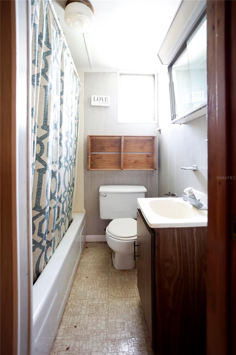 TB8388007 Property Photo