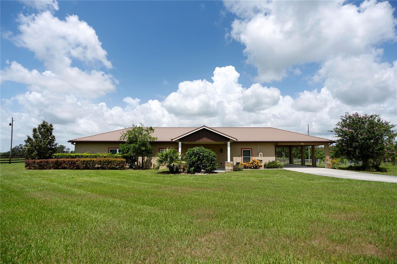 TB8388007 Property Photo