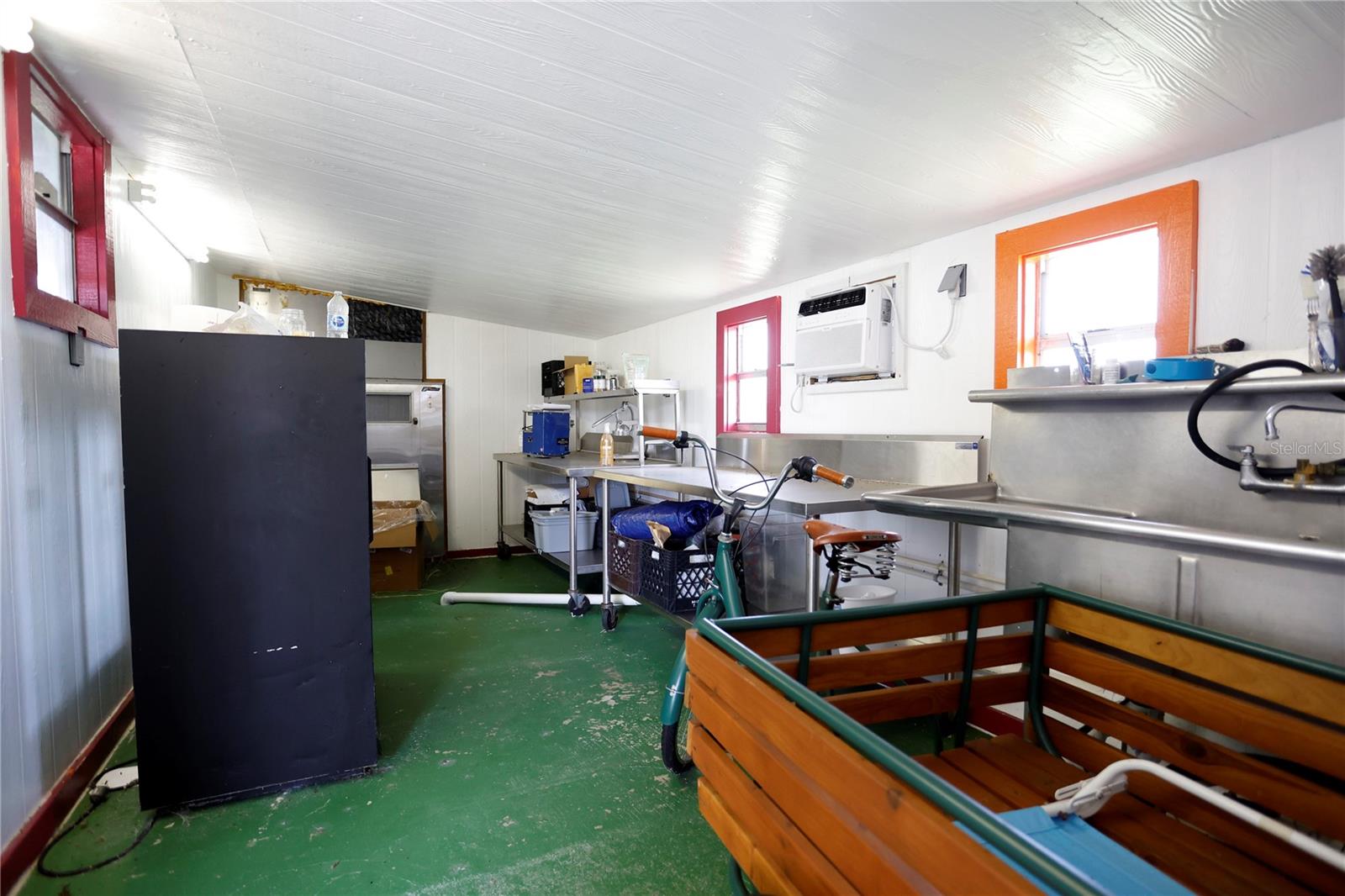 TB8388007 Property Photo