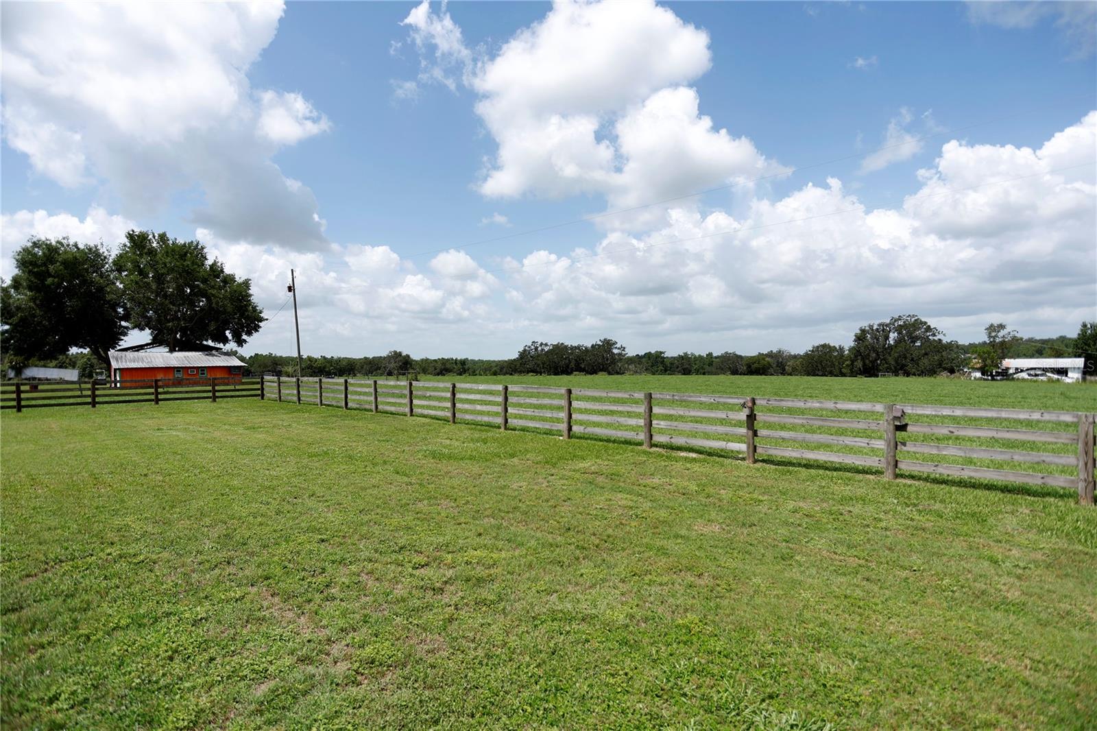 TB8388007 Property Photo