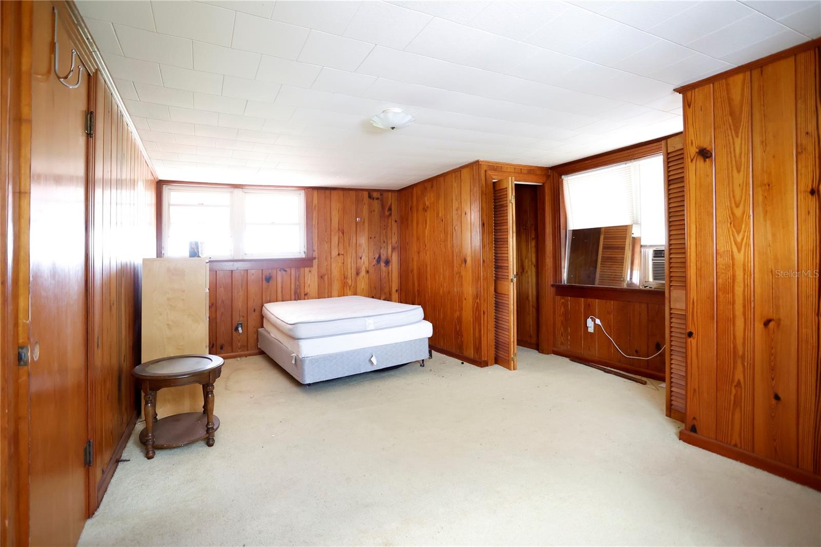 TB8388007 Property Photo