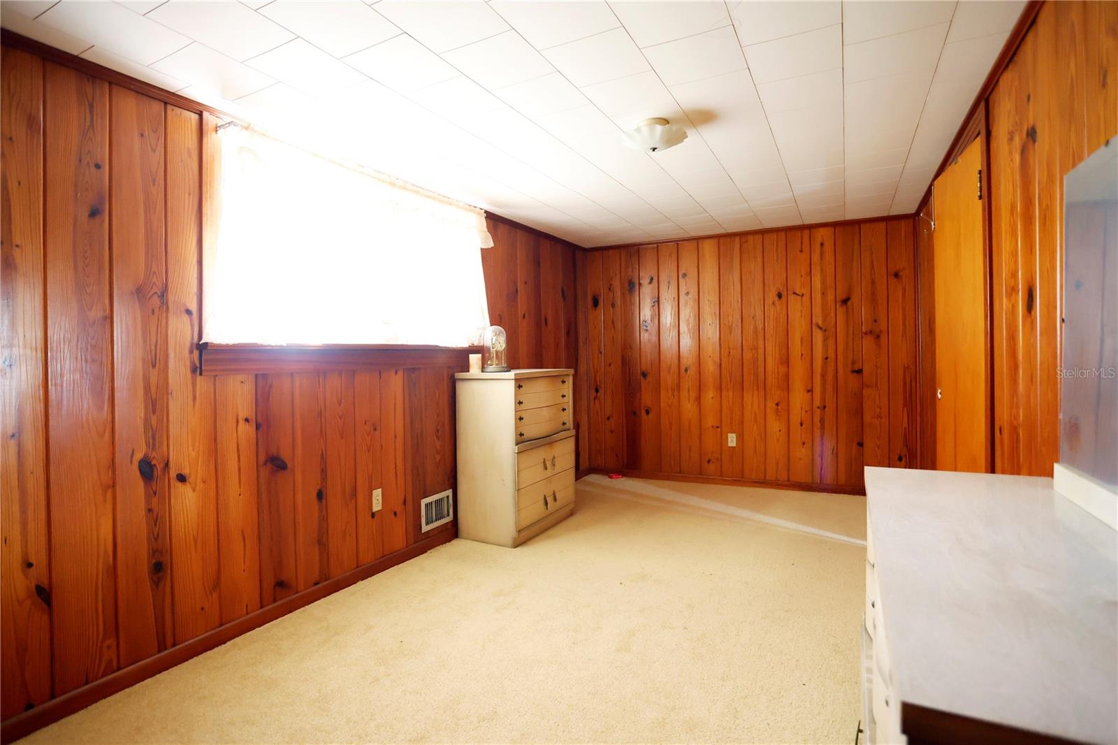 TB8388007 Property Photo