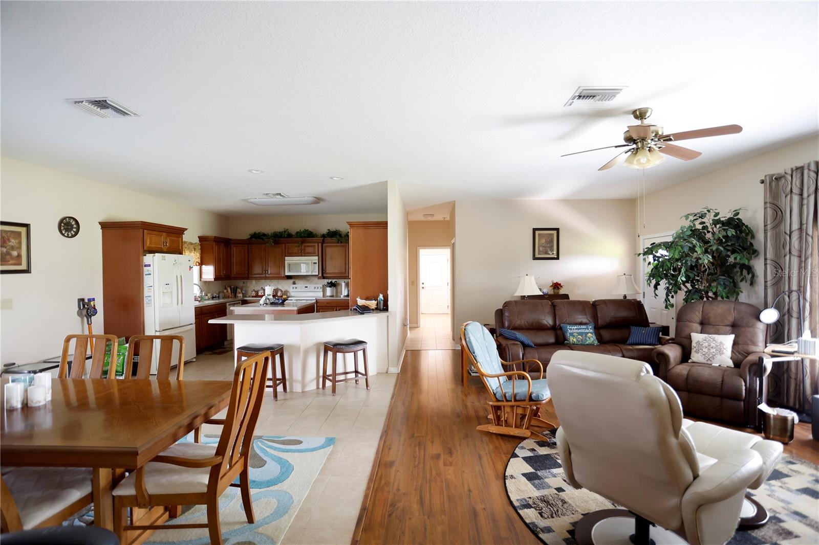 TB8388007 Property Photo