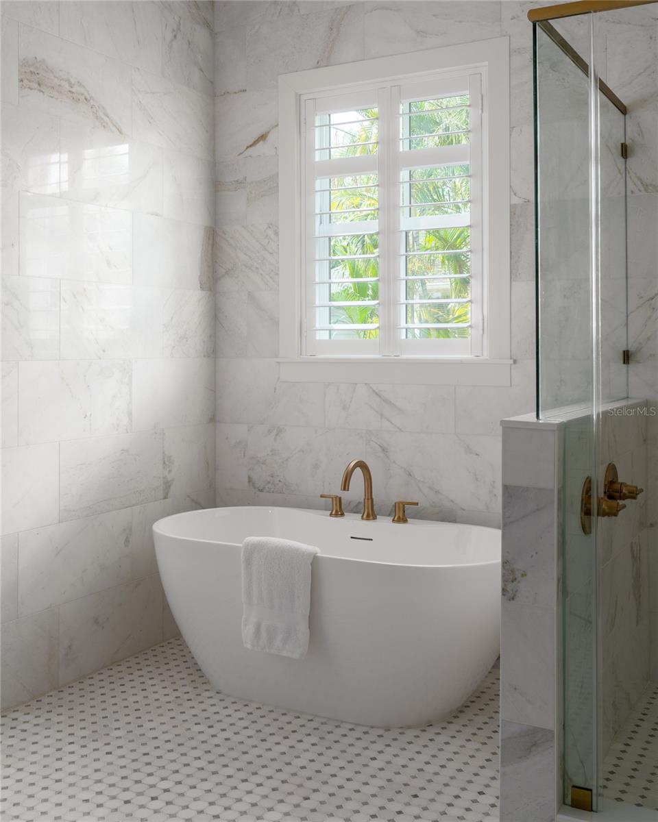 TB8388046 Property Photo