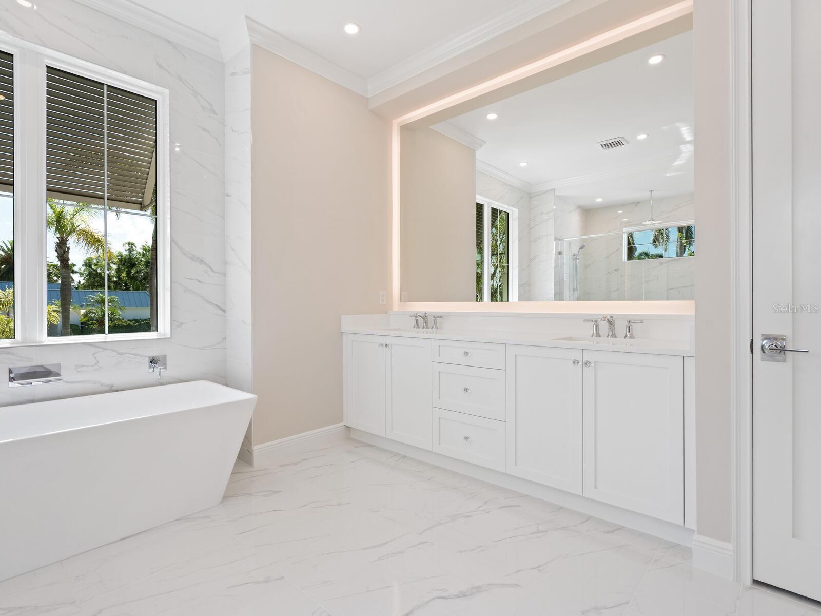 A4653243 Property Photo