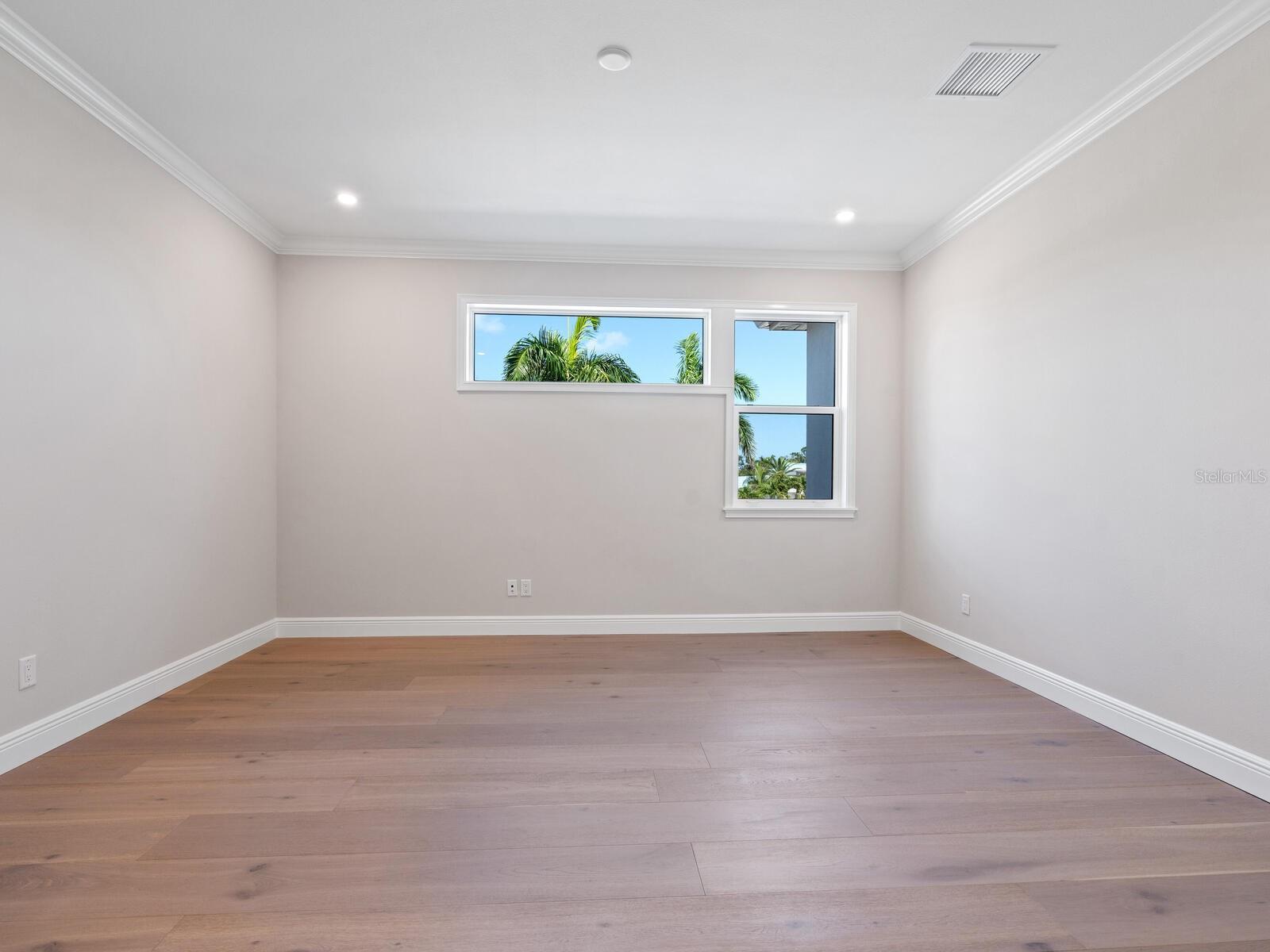 A4653243 Property Photo