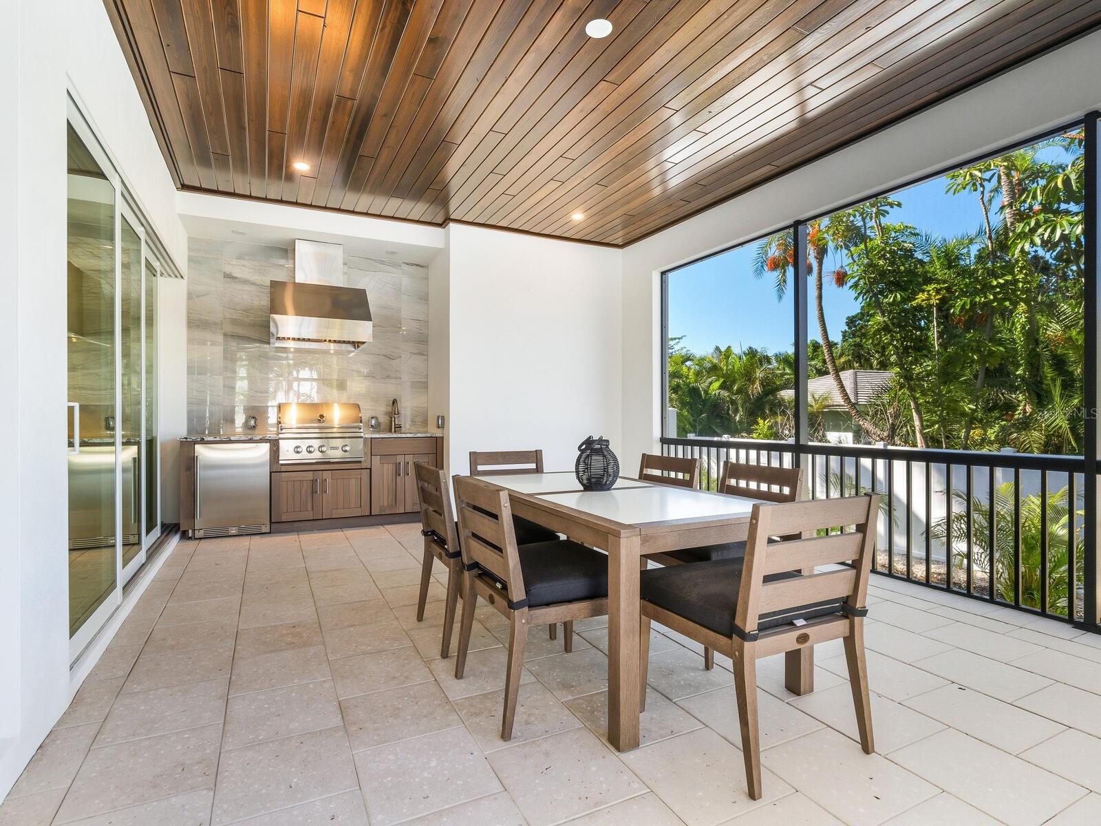 A4653243 Property Photo