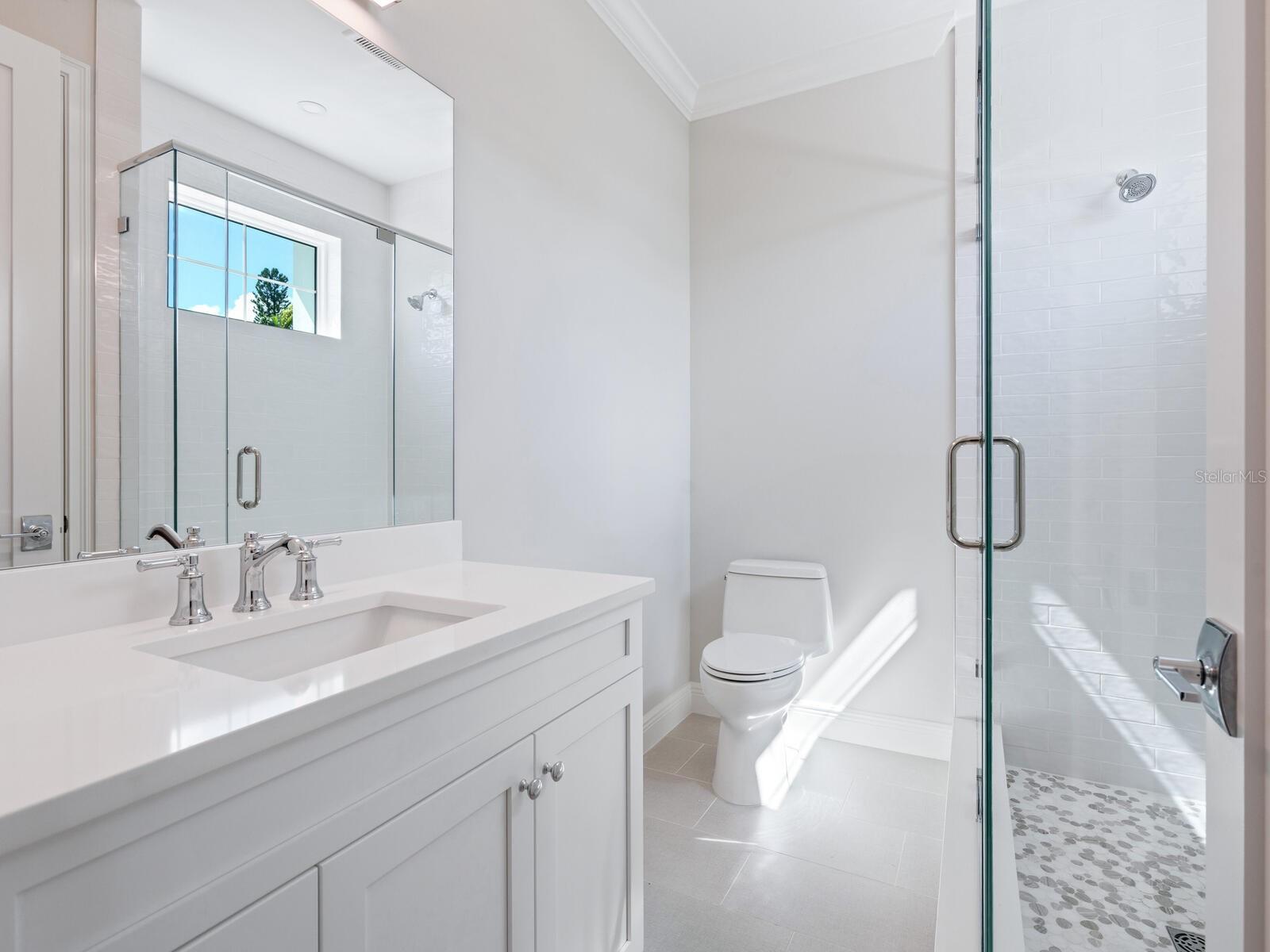 A4653243 Property Photo