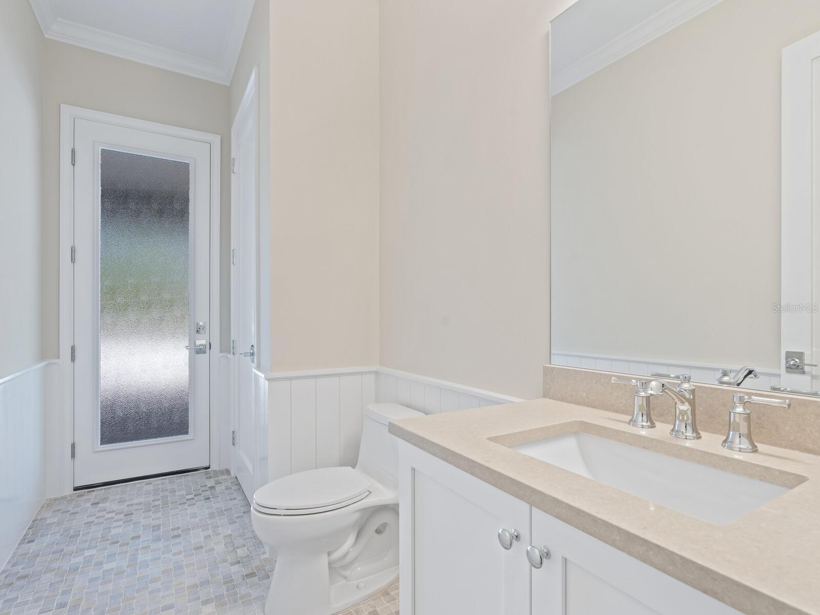 A4653243 Property Photo