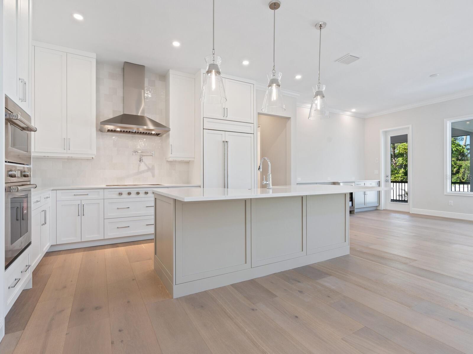 A4653243 Property Photo