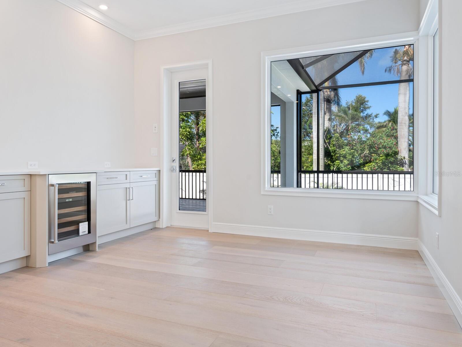 A4653243 Property Photo