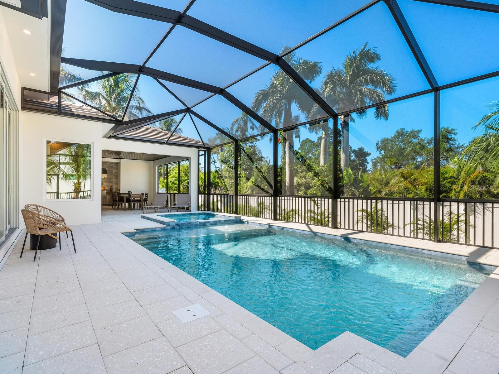 A4653243 Property Photo