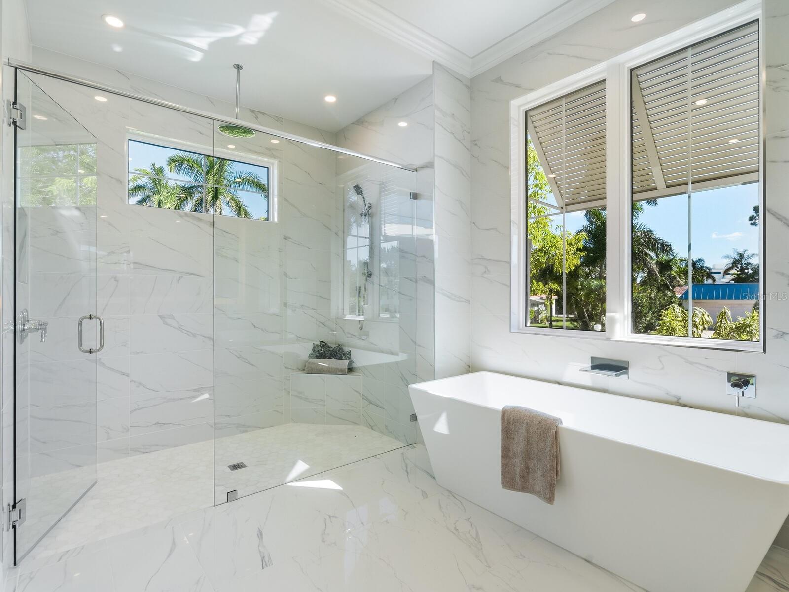 A4653243 Property Photo