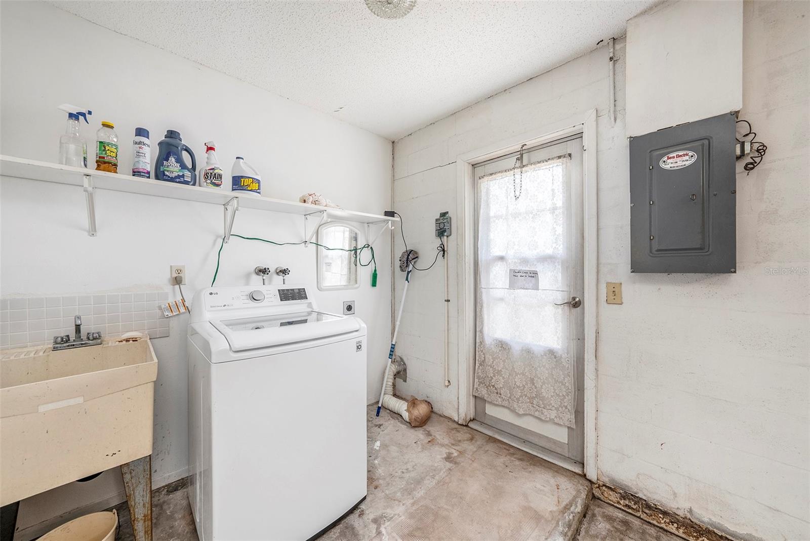 6520 MEADOWBROOK LN, NEW PORT RICHEY, FL, 34653