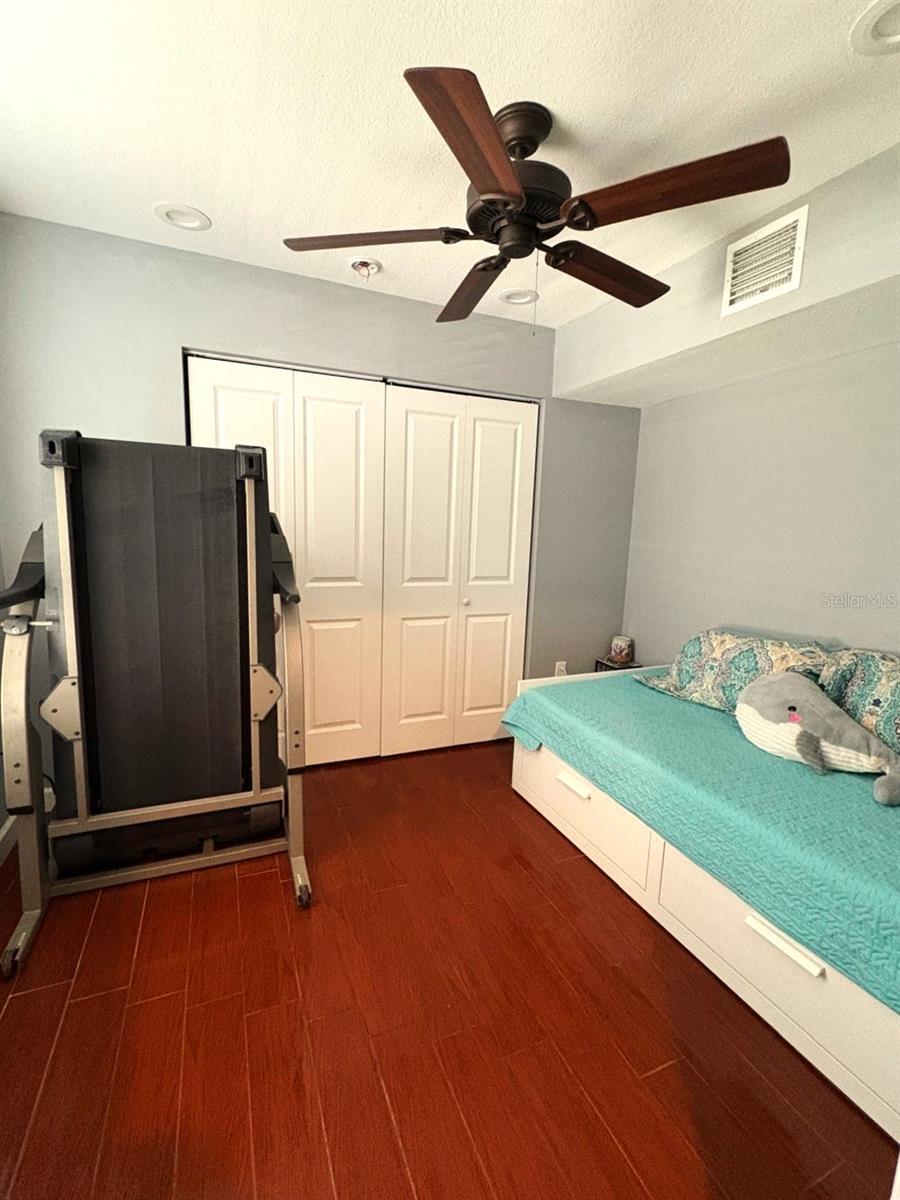 10775 GLEN ELLEN DR, TAMPA, FL, 33624