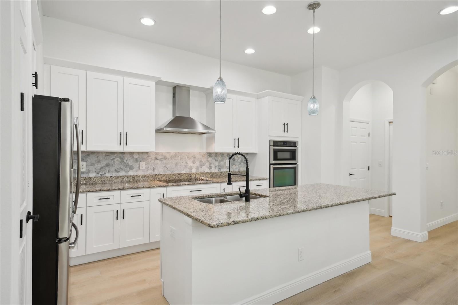 307 S ARRAWANA AVE #100, TAMPA, FL, 33609