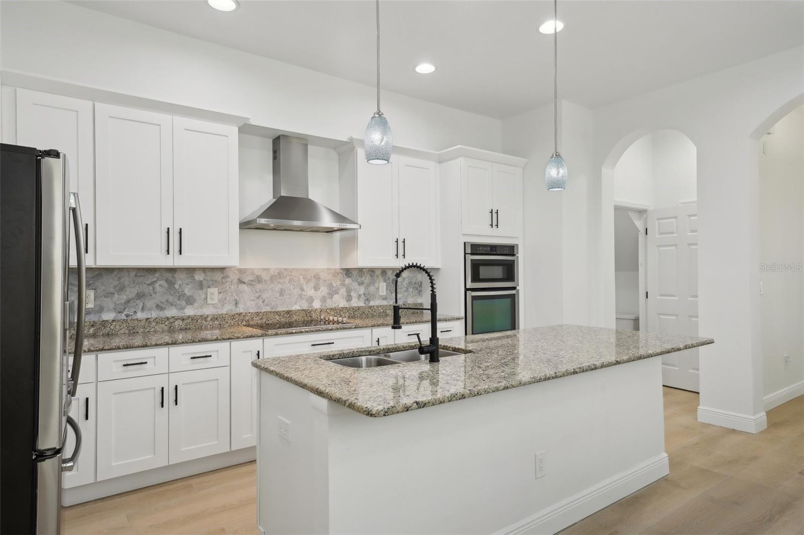 307 S ARRAWANA AVE #100, TAMPA, FL, 33609