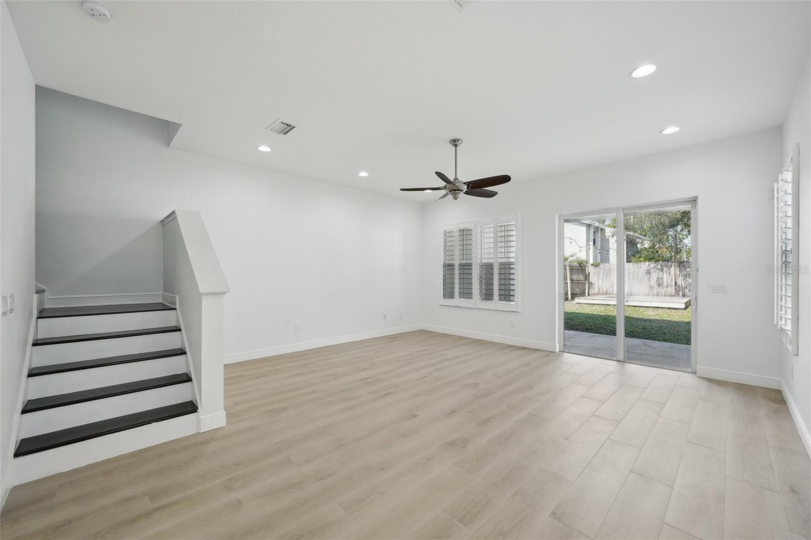 307 S ARRAWANA AVE #100, TAMPA, FL, 33609