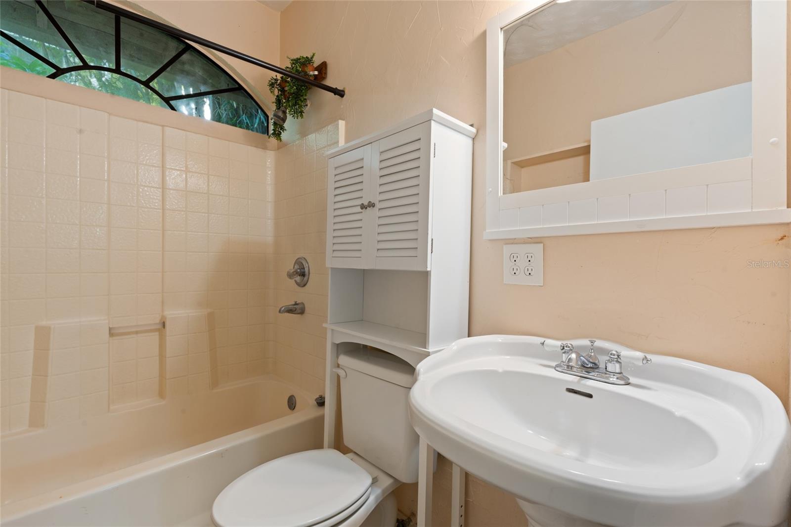 2451 2ND AVE N, ST PETERSBURG, FL, 33713