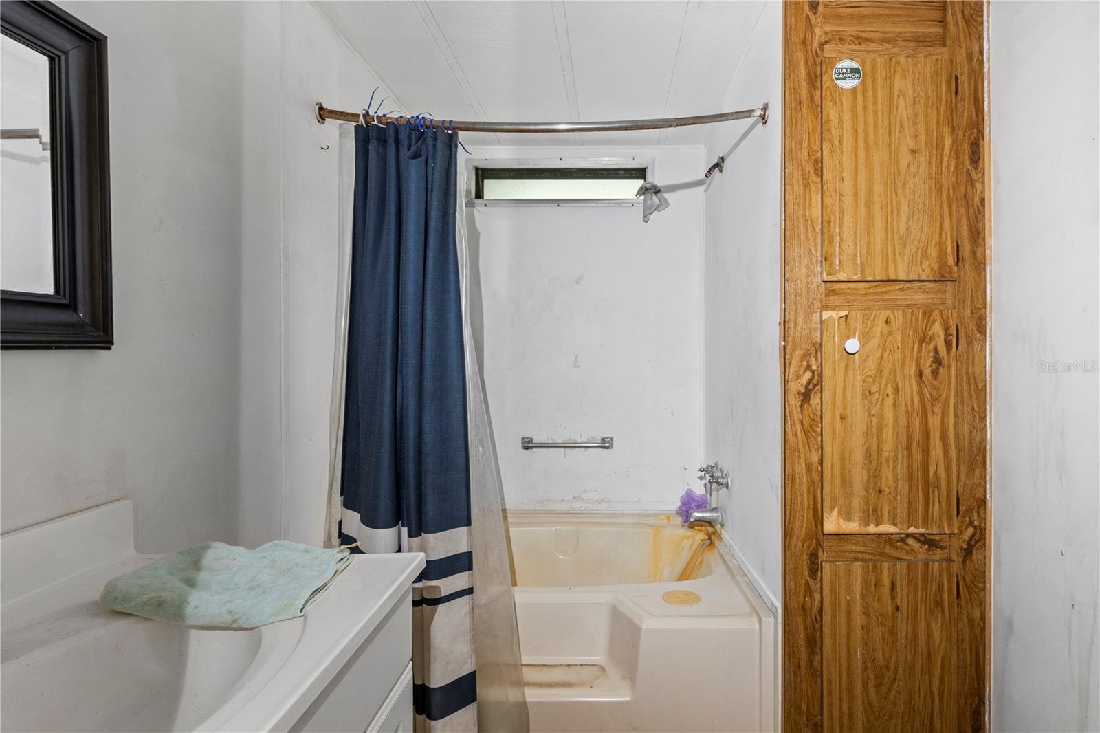 2106 RICH RD, MYAKKA CITY, FL, 34251