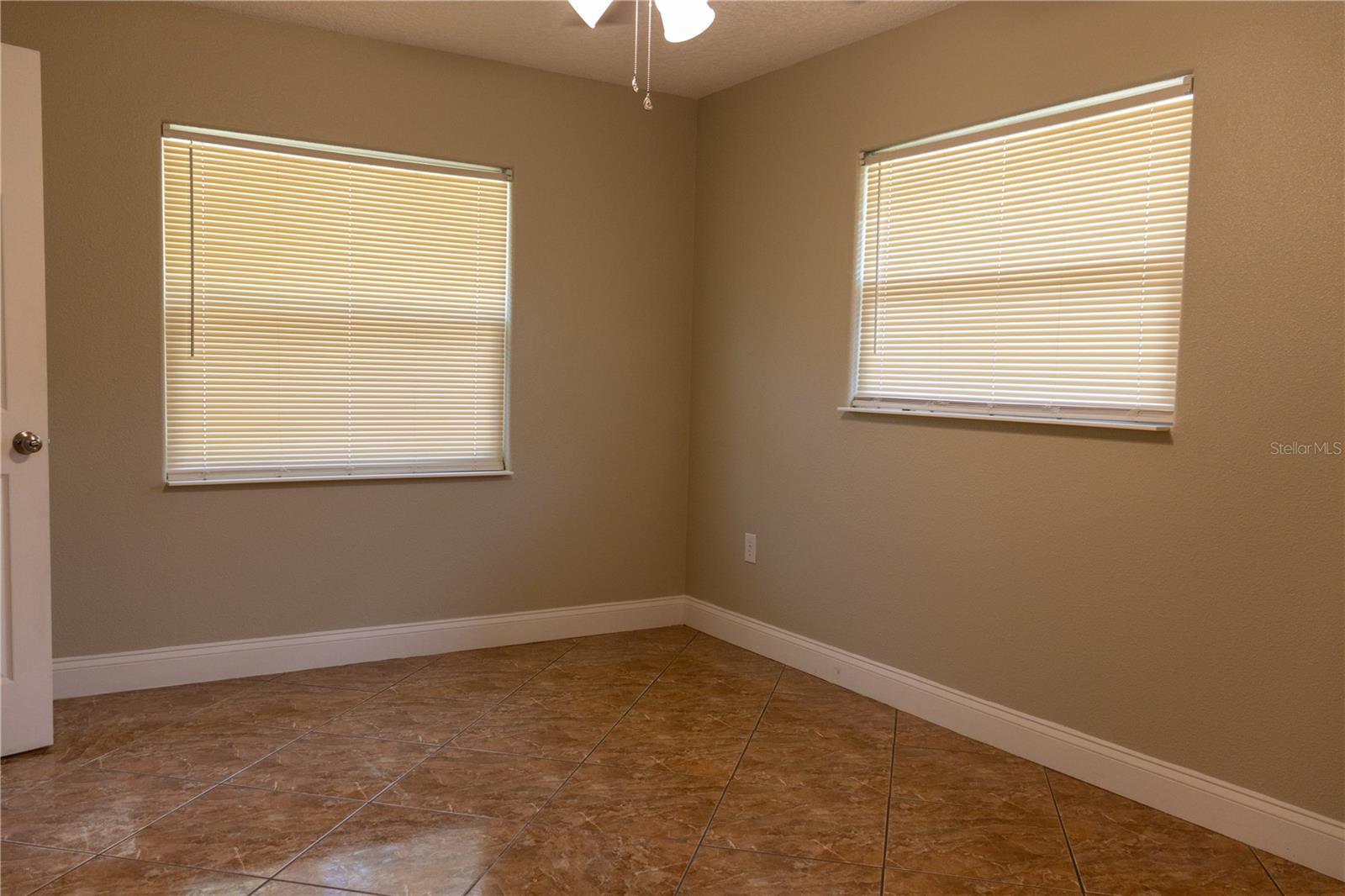 2701 S DELLWOOD DR, EUSTIS, FL, 32726