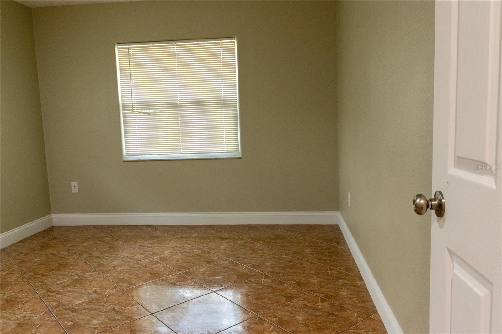 2701 S DELLWOOD DR, EUSTIS, FL, 32726