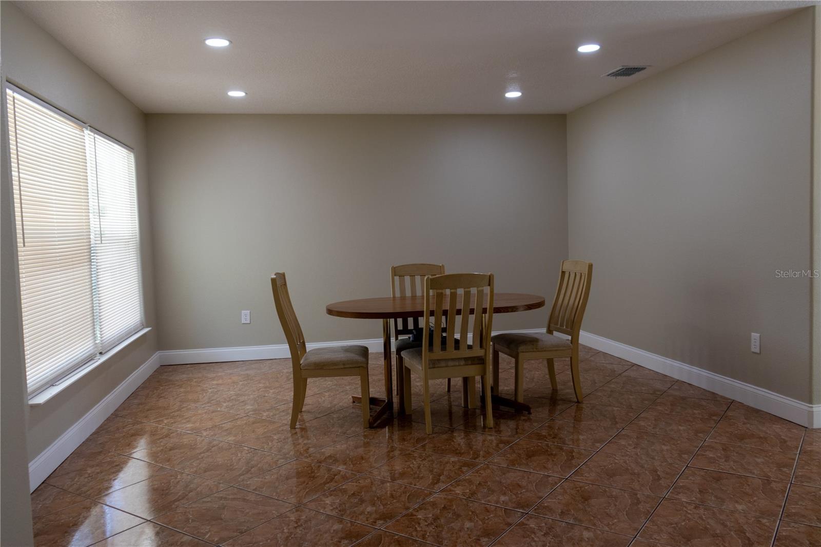 2701 S DELLWOOD DR, EUSTIS, FL, 32726