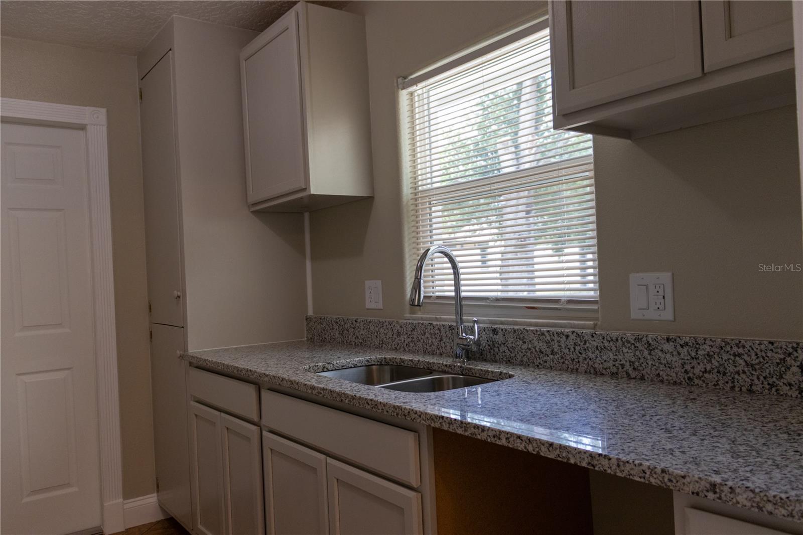 2701 S DELLWOOD DR, EUSTIS, FL, 32726