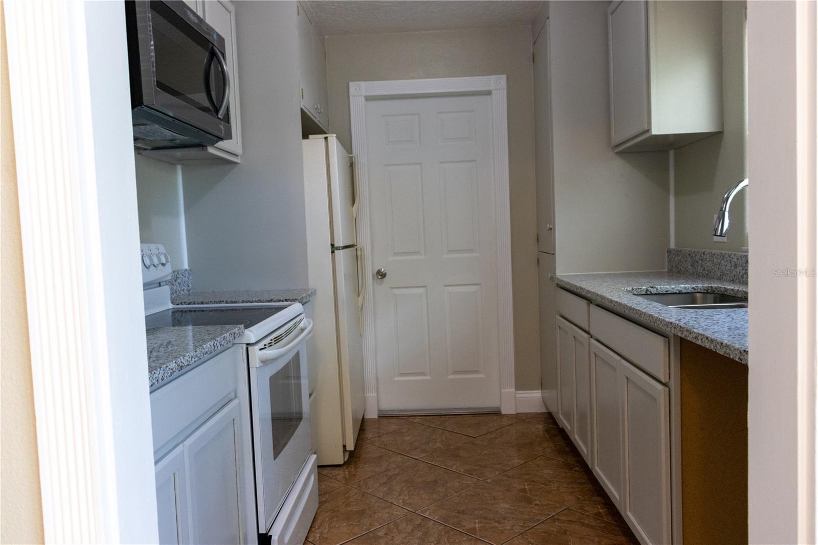 2701 S DELLWOOD DR, EUSTIS, FL, 32726