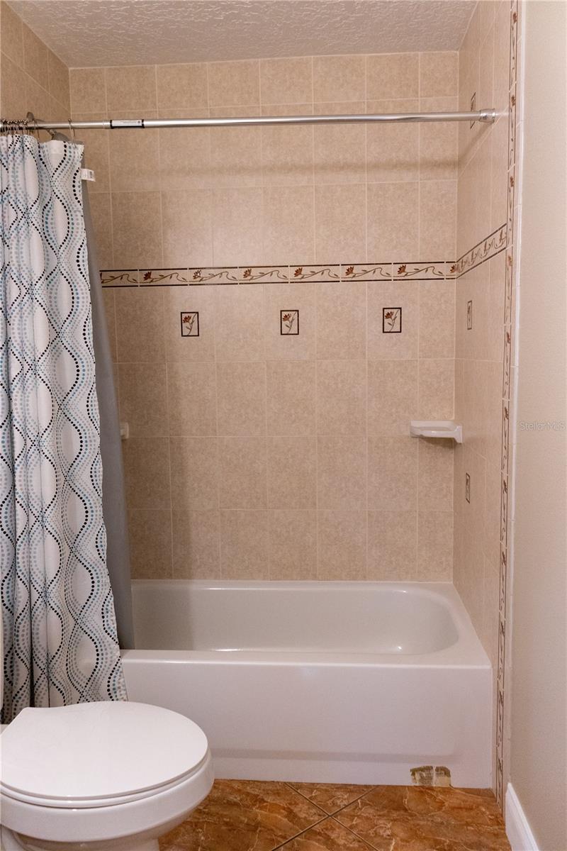 2701 S DELLWOOD DR, EUSTIS, FL, 32726