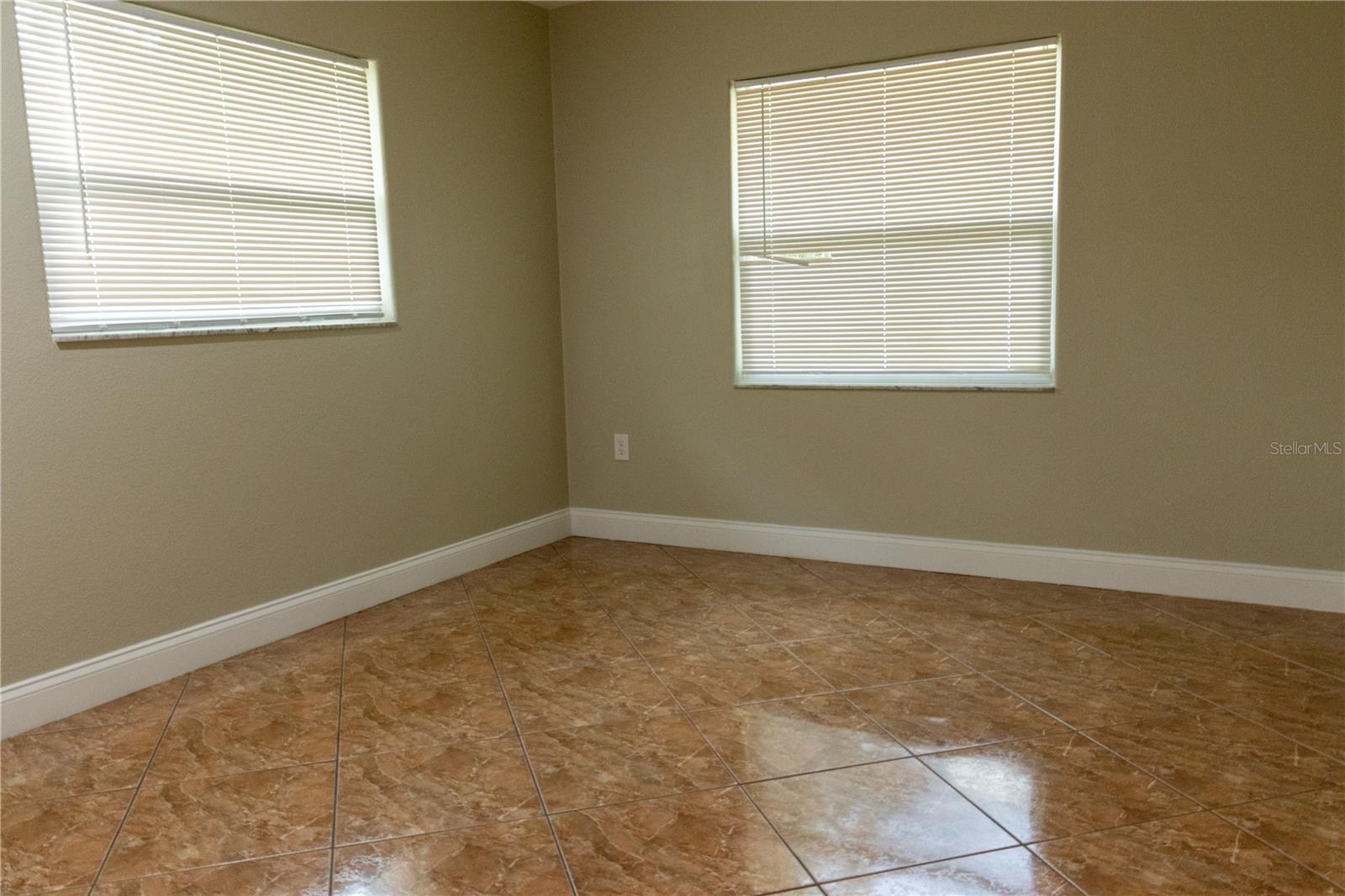 2701 S DELLWOOD DR, EUSTIS, FL, 32726