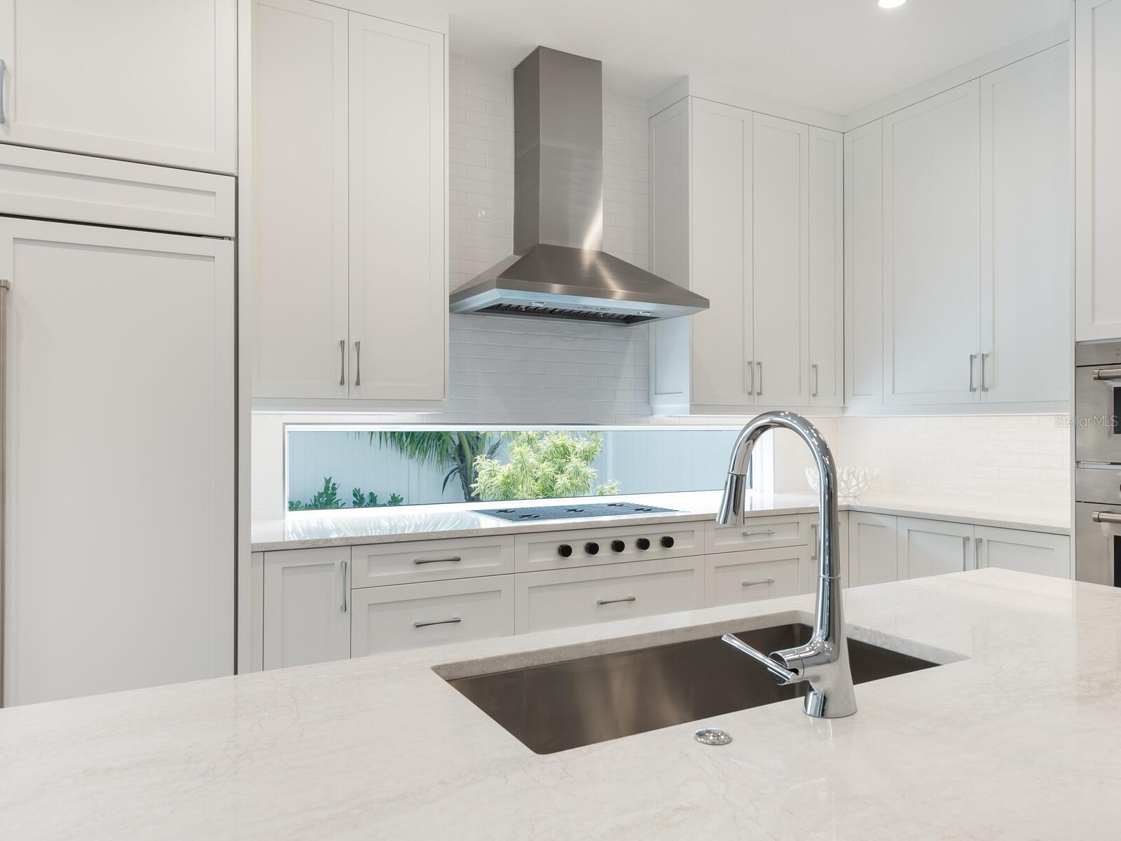 A4653272 Property Photo