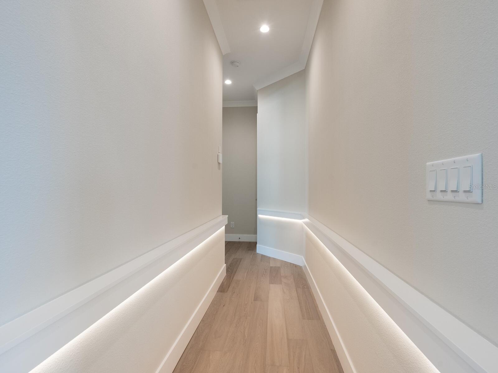 A4653272 Property Photo