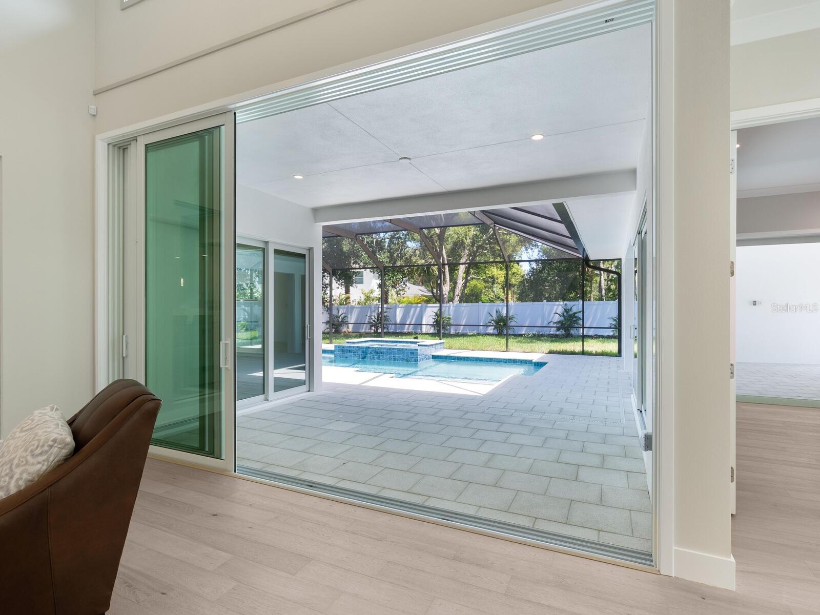 A4653272 Property Photo