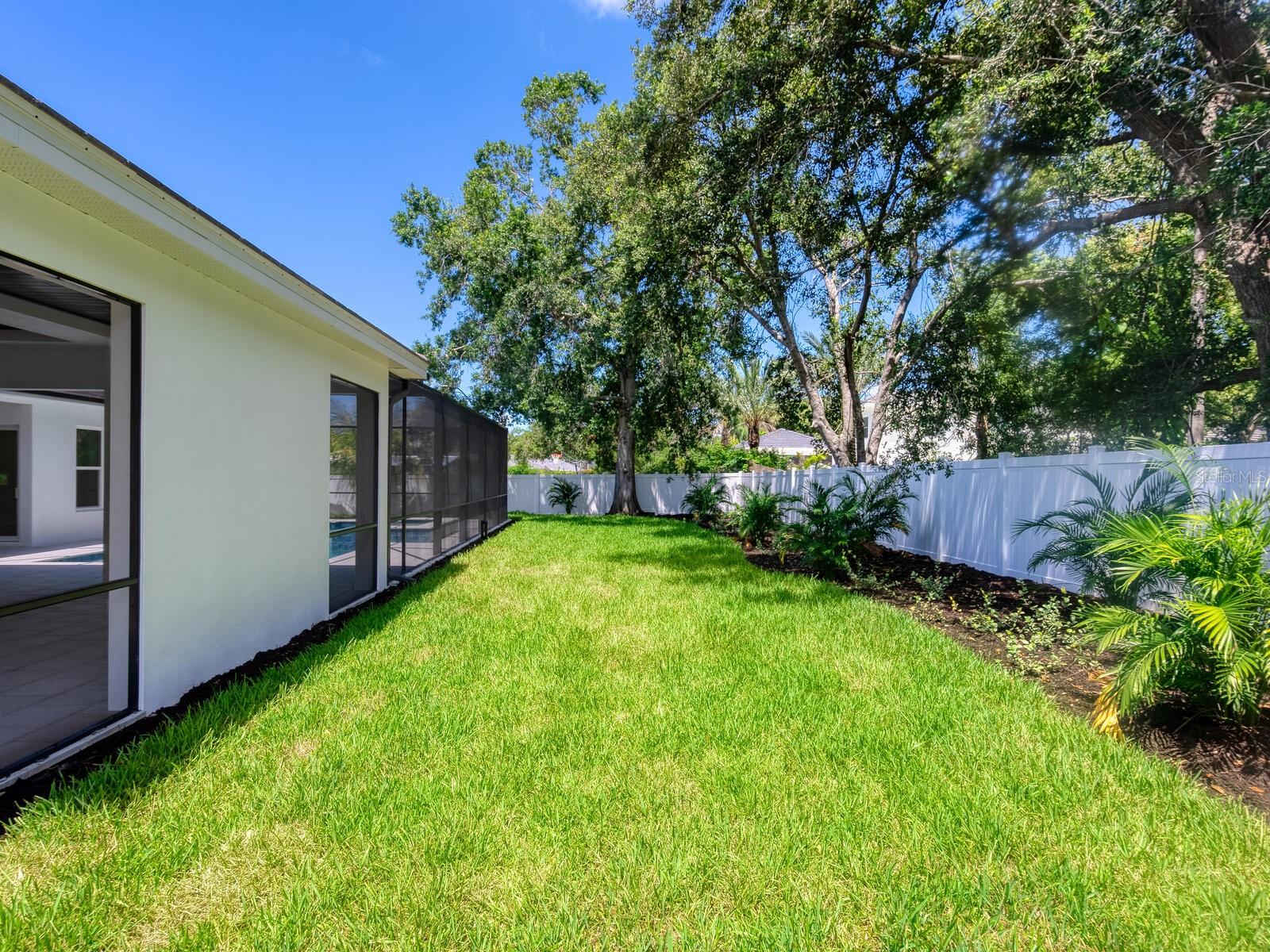 A4653272 Property Photo