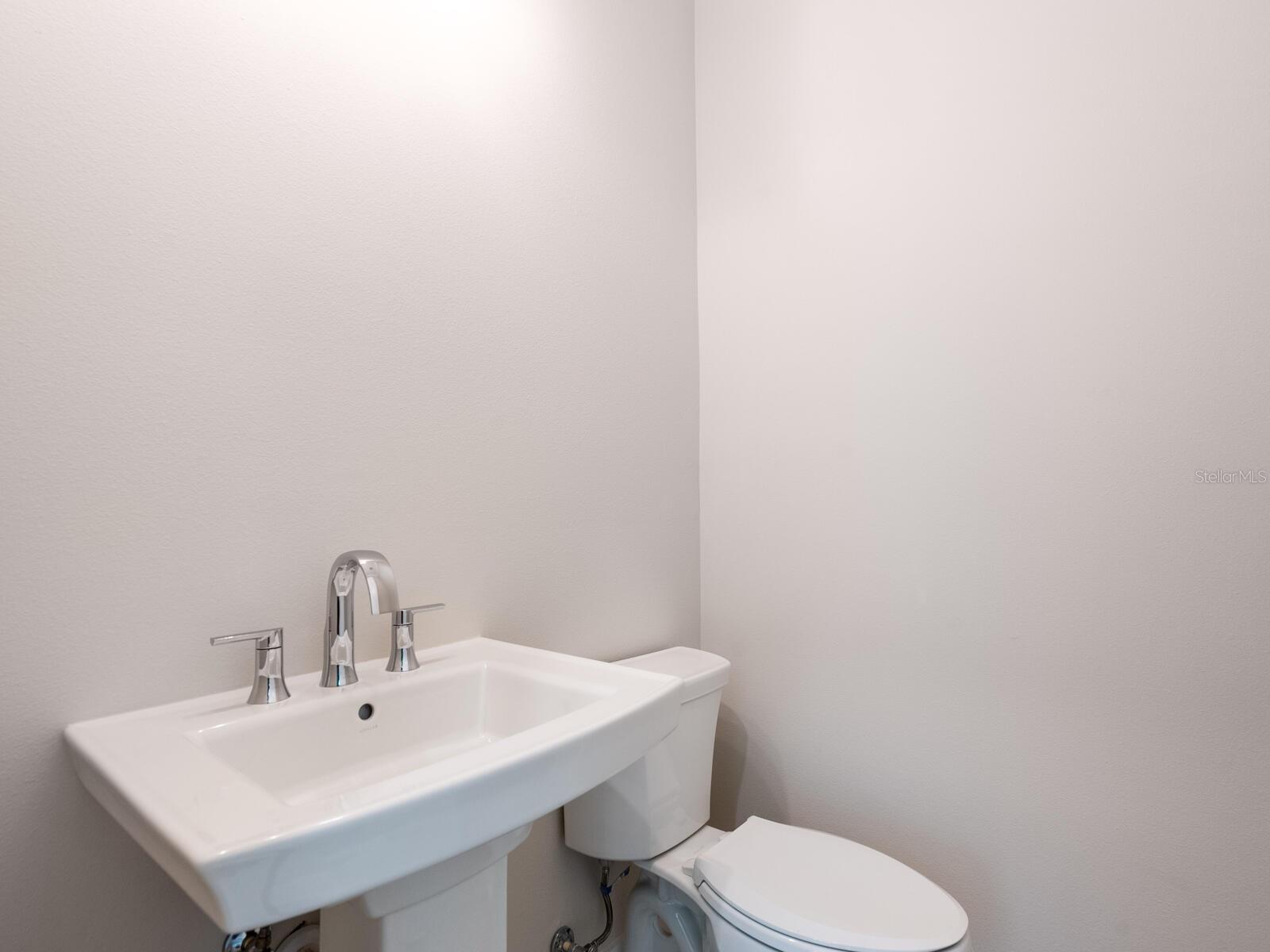 A4653272 Property Photo