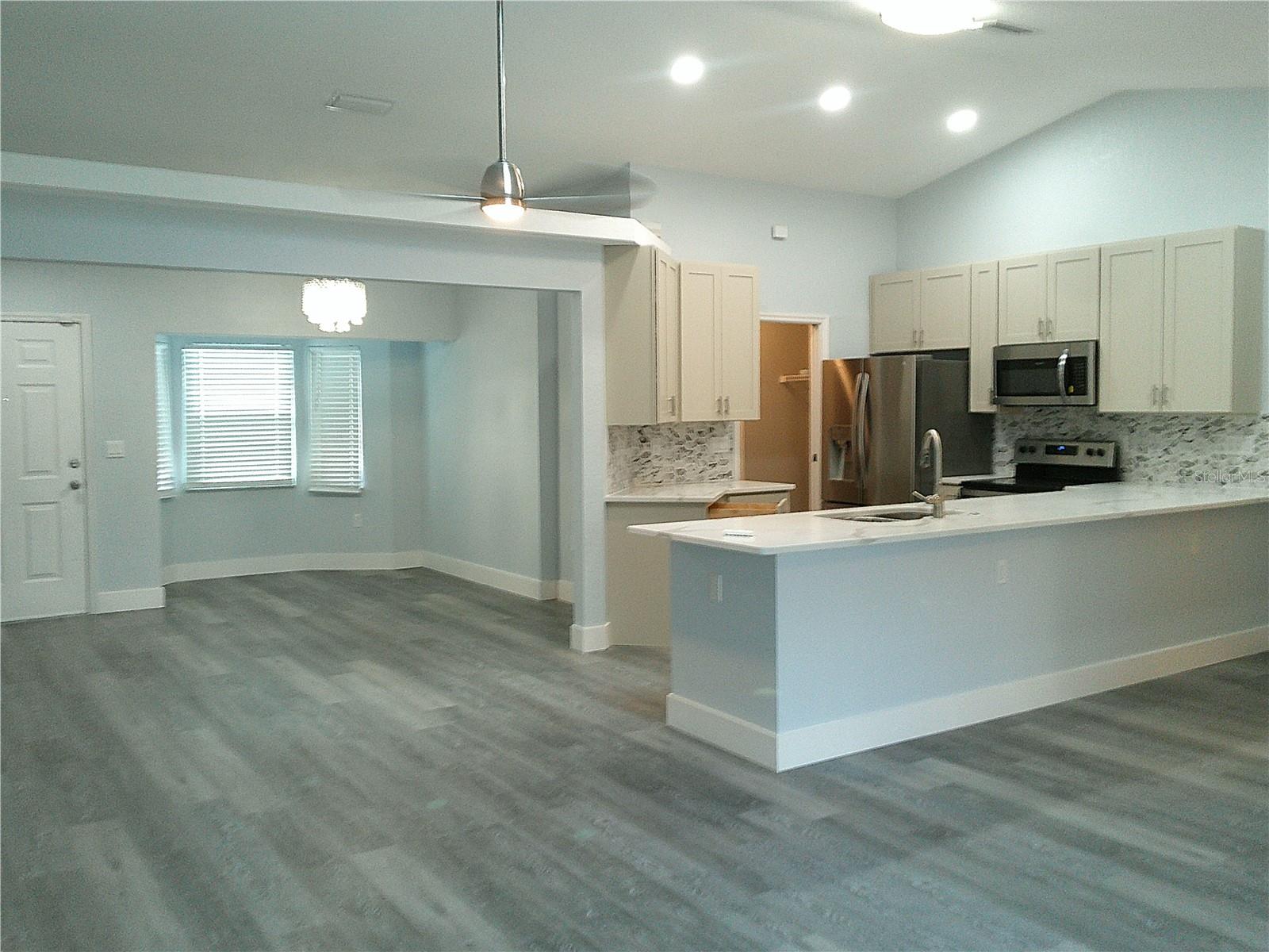 534 BEAL ST, PORT CHARLOTTE, FL, 33952