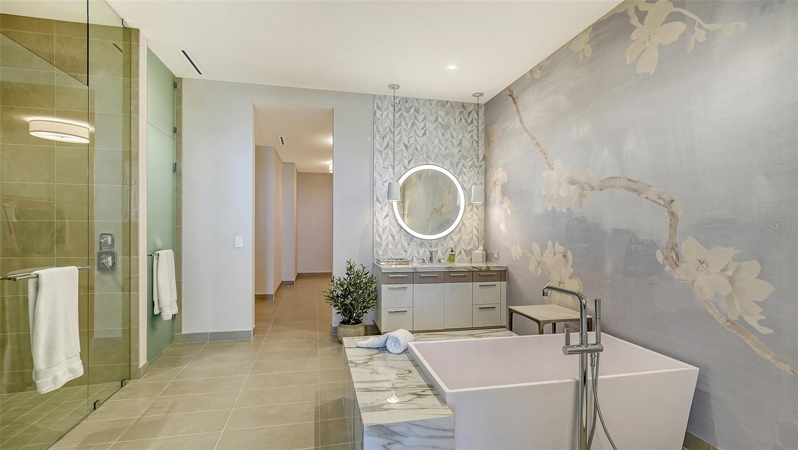 A4653277 Property Photo