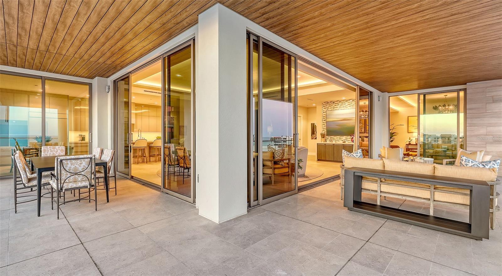 A4653277 Property Photo