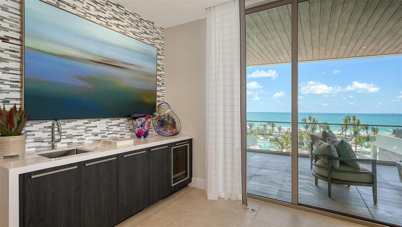 A4653277 Property Photo
