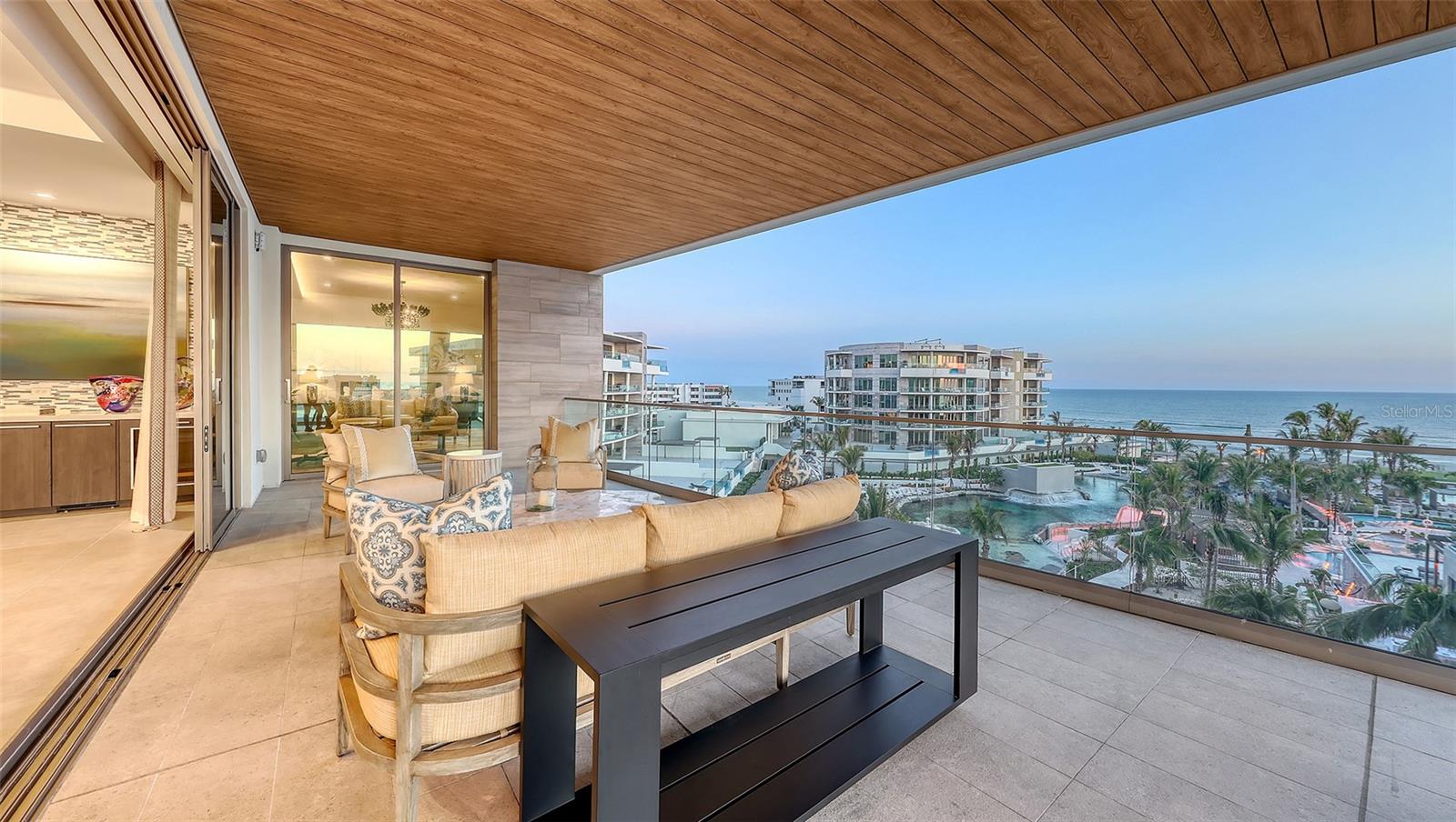 A4653277 Property Photo