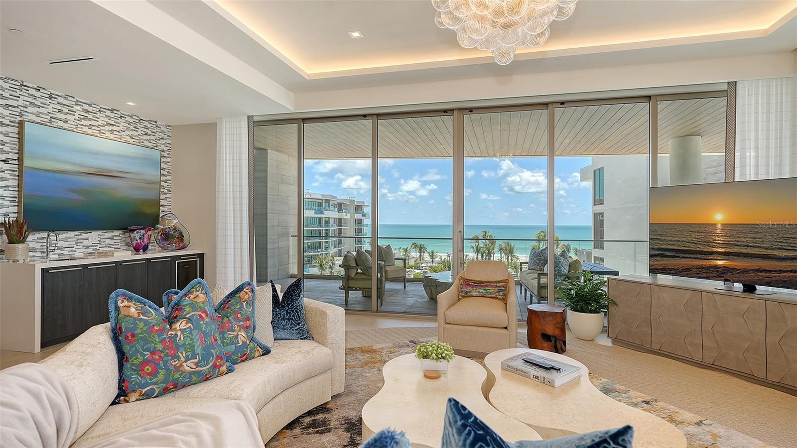 A4653277 Property Photo