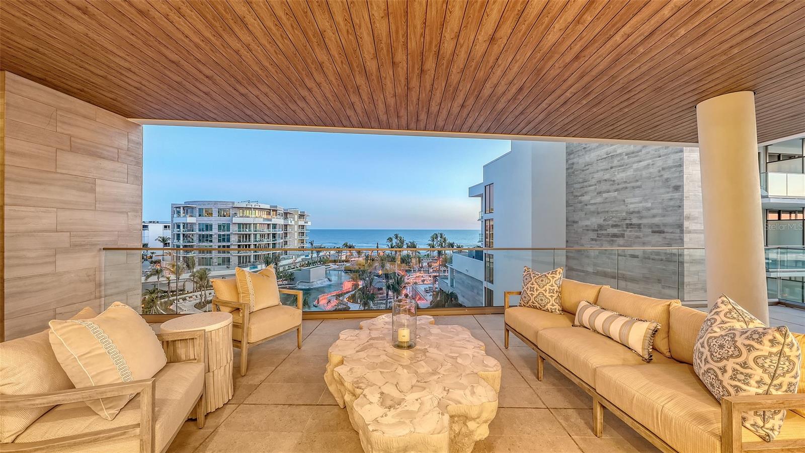 A4653277 Property Photo